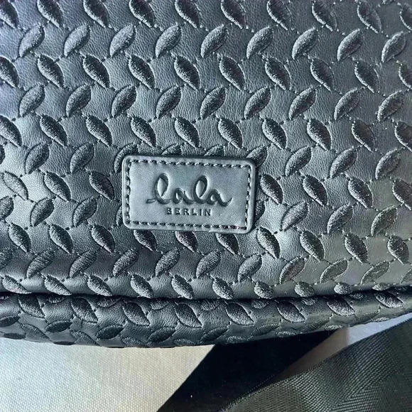 Black Lala Berlin Crossbody/ Shoulder bag Leather in Black - Picture 2 of 6